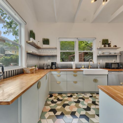 Unit 1 - Wide Kitchen Space