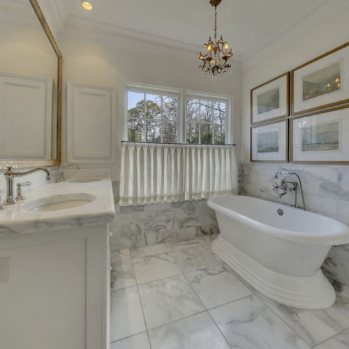Bathroom 1 - freestanding soaking tub