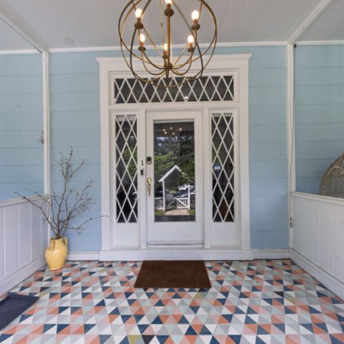 Unit 1 - A porch with character