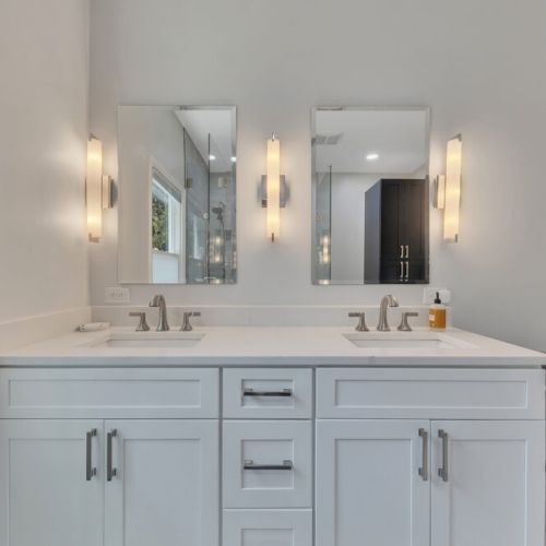 Master Bathroom - Double vanity