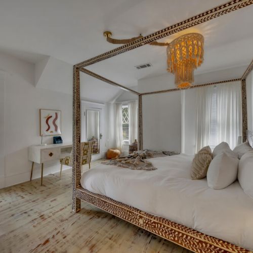 Unit 1 - Eclectic bedroom