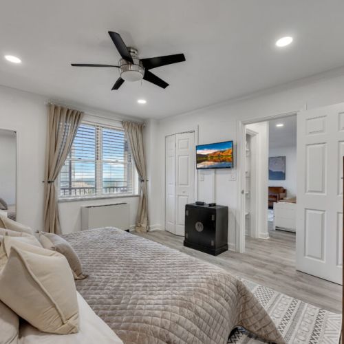 Bedroom - City Views