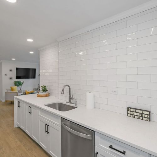 Sparkling Kitchen