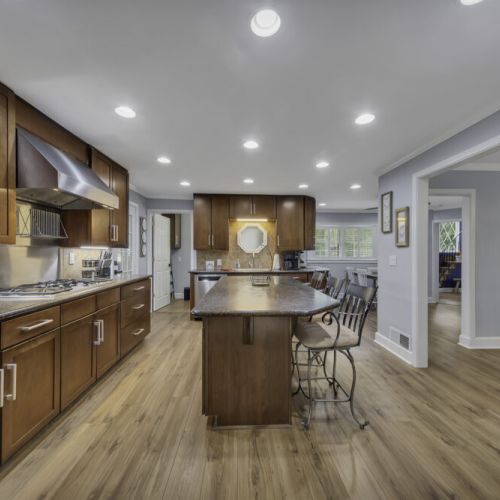 Spacious Chef’s Kitchen