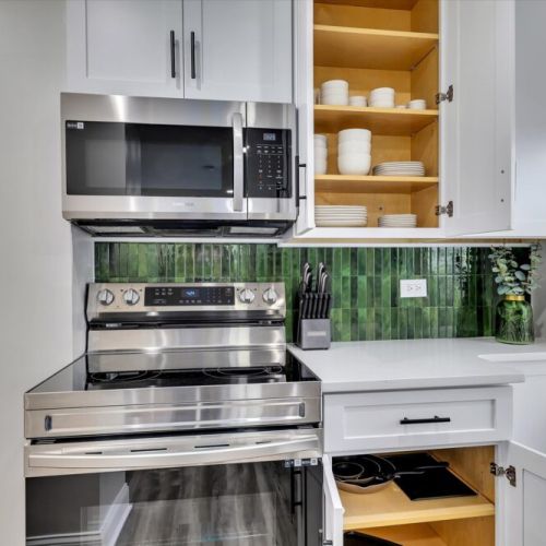 Fully Stocked Kitchen