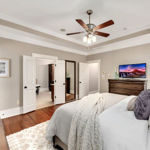 Smart TV / Ceiling Fan