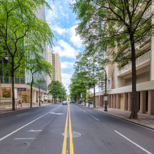 Northbound Peachtree St - Monument in the distance