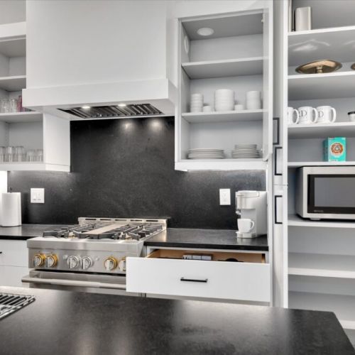 Chefs Kitchen - Microwave