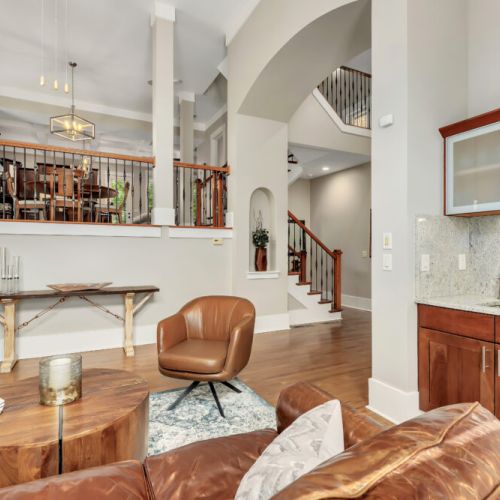 Sonos bluetooth ceiling speakers throughout