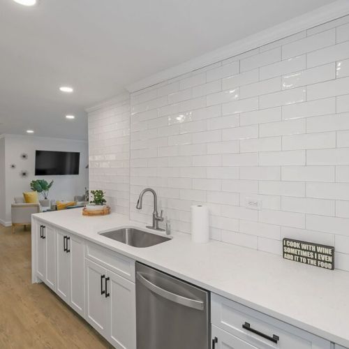 Sparkling Kitchen