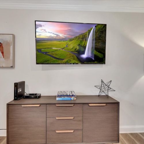 Living Area - Smart Cable TV