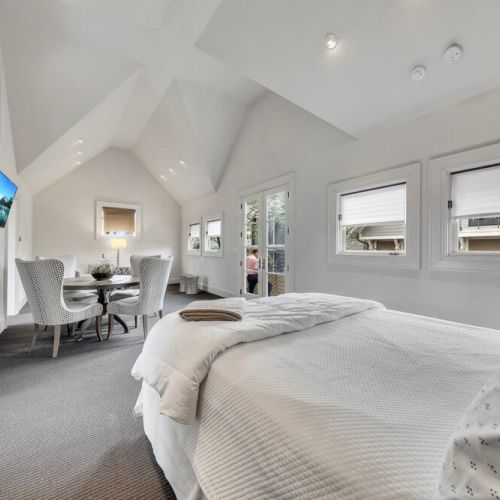 Private Guest House