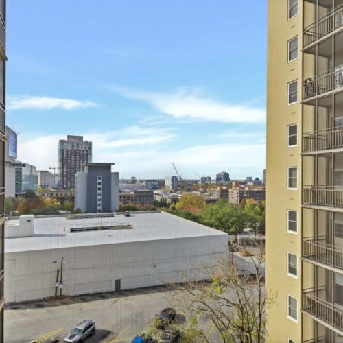 Private Patio - Skyline Views