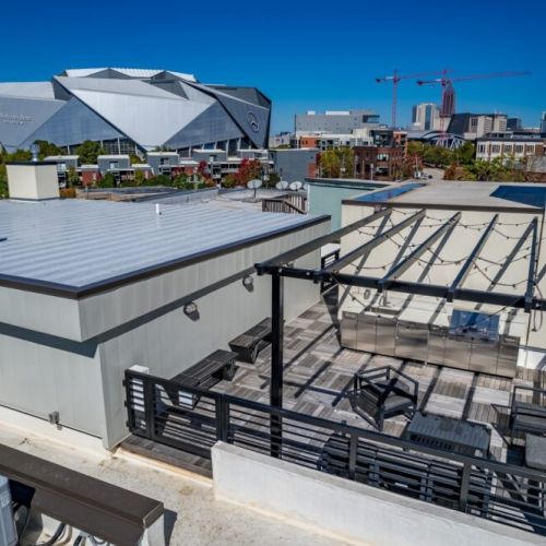 Common Area Rooftop Patio - Outdoor Kitchen and Grill