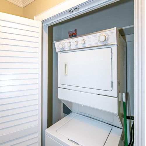 Washer/dryer in the unit