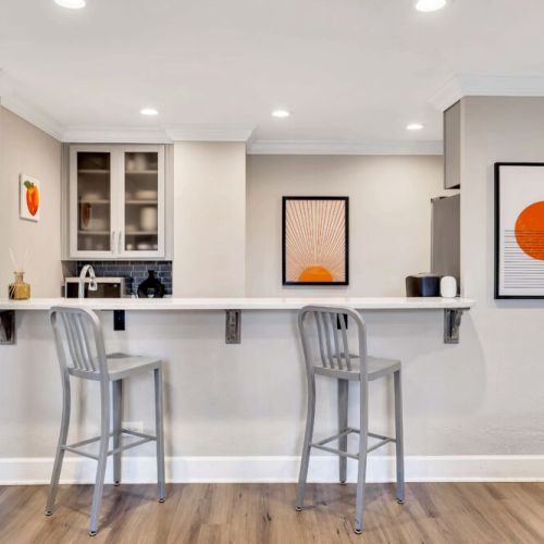 Kitchen - Bar / Dining Area